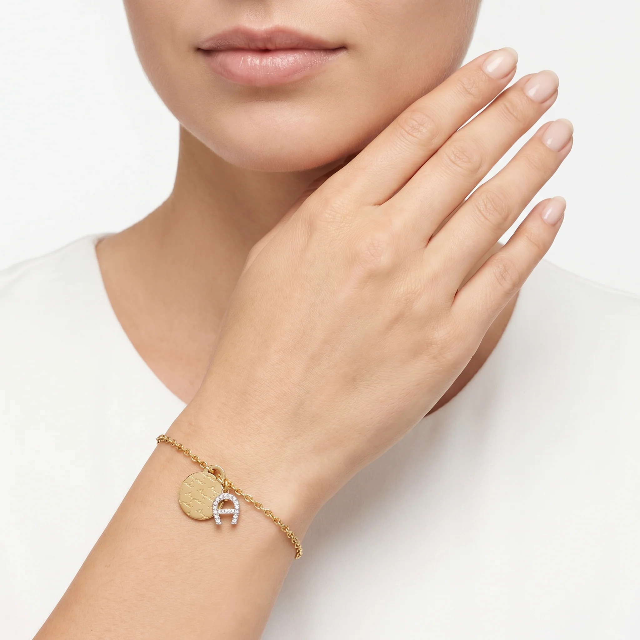 Women Elisa Golden Bracelet