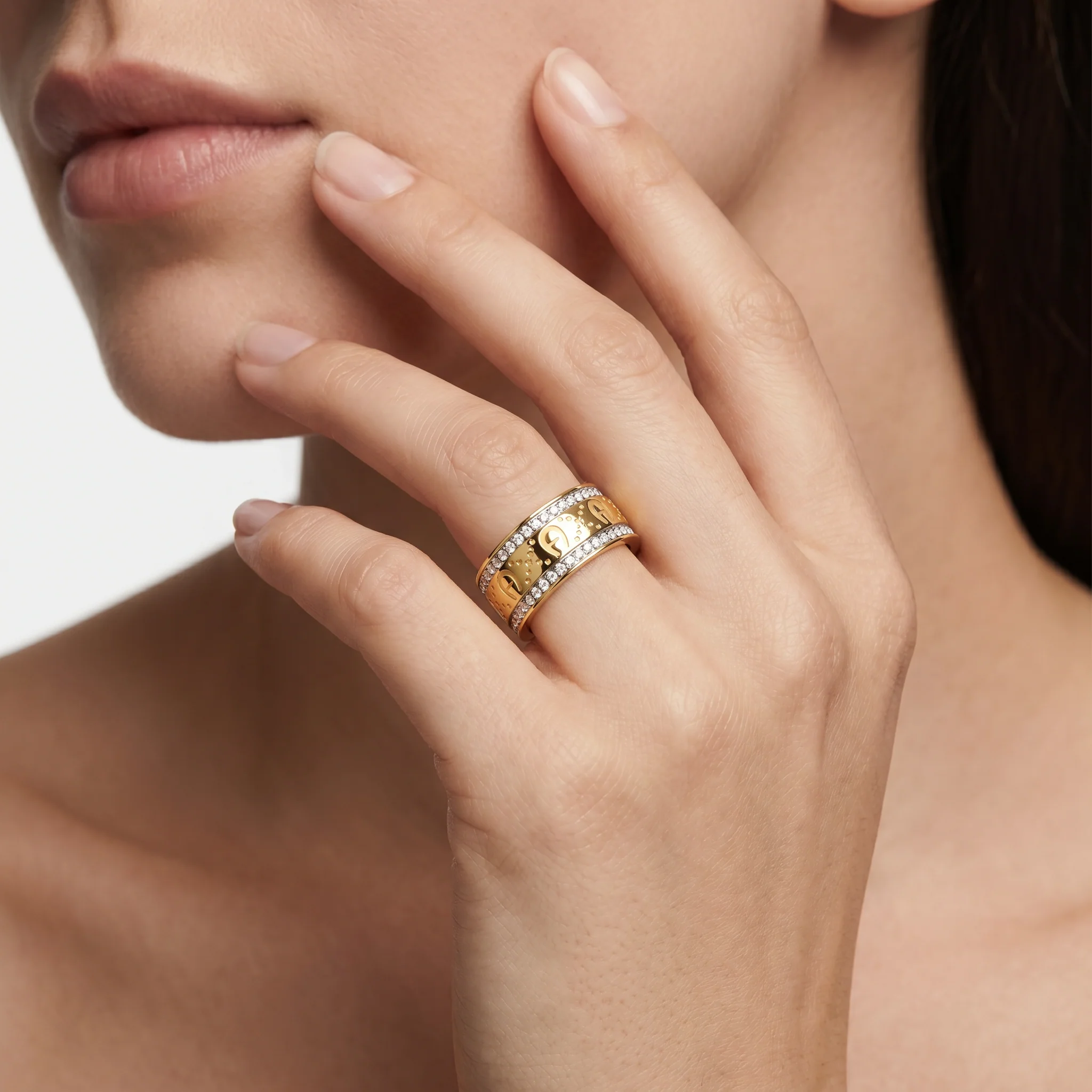 Women Isidora Golden Ring
