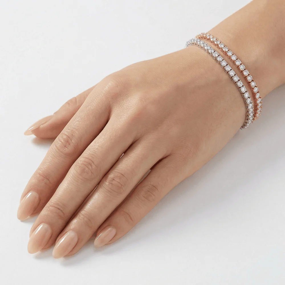 Women Tira Bracelet
