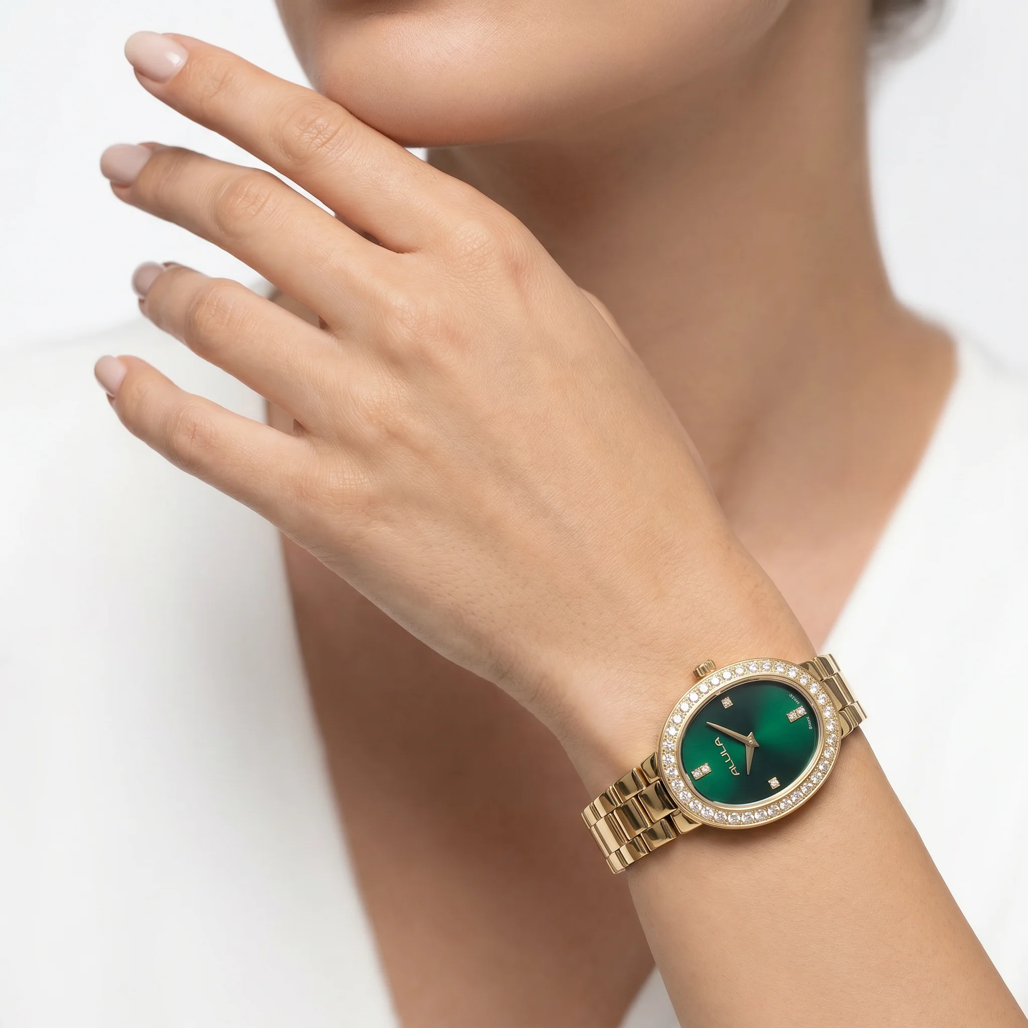 Women Gold Watch - Image 2