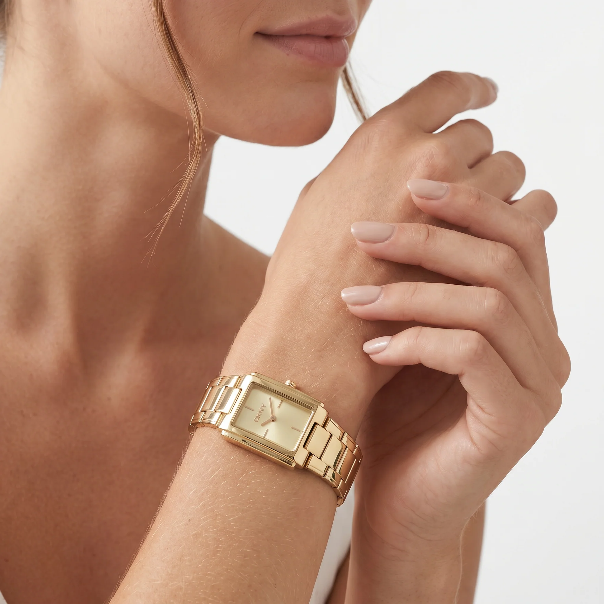 Women Golden Watch - Image 2