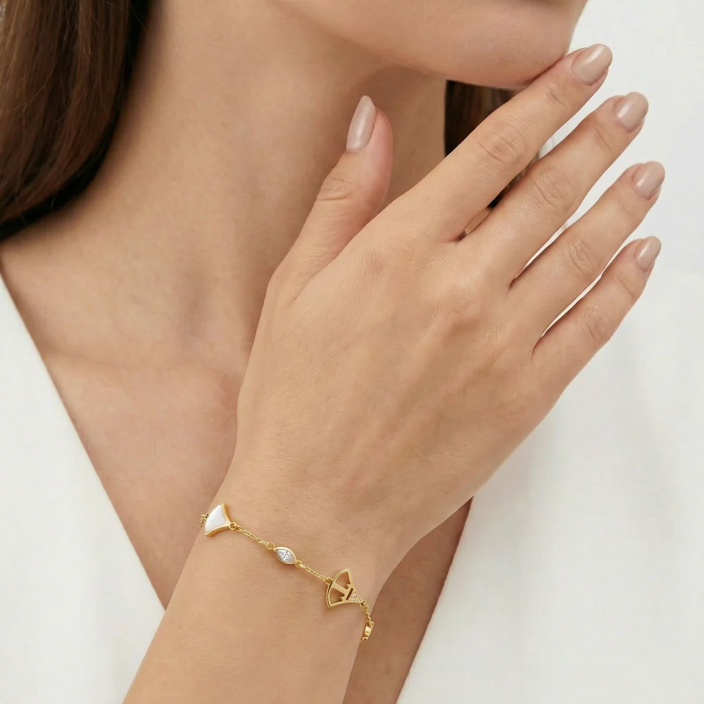 Women Bianca Golden Bracelet
