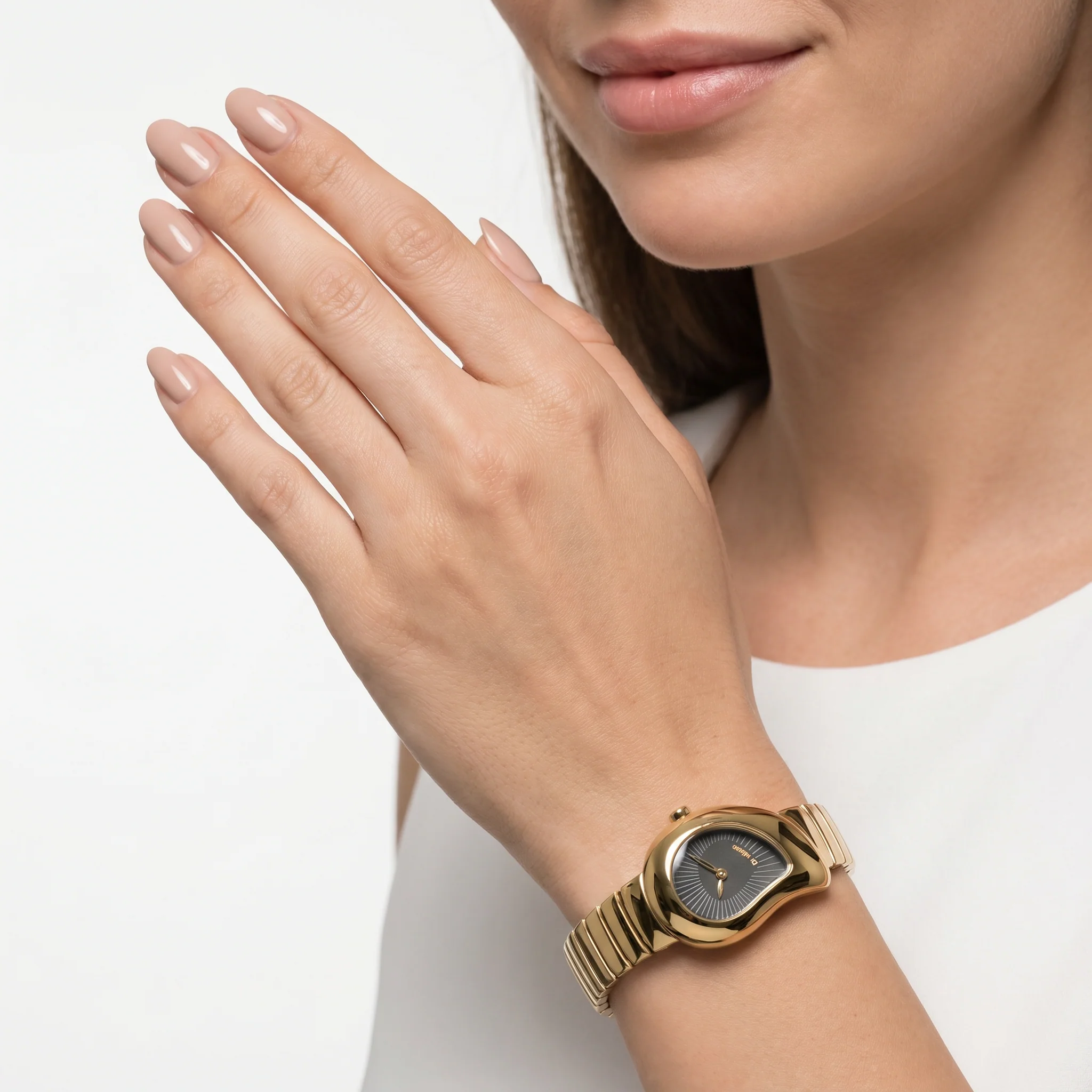 Women Drop Essence Golden Watch - Image 2