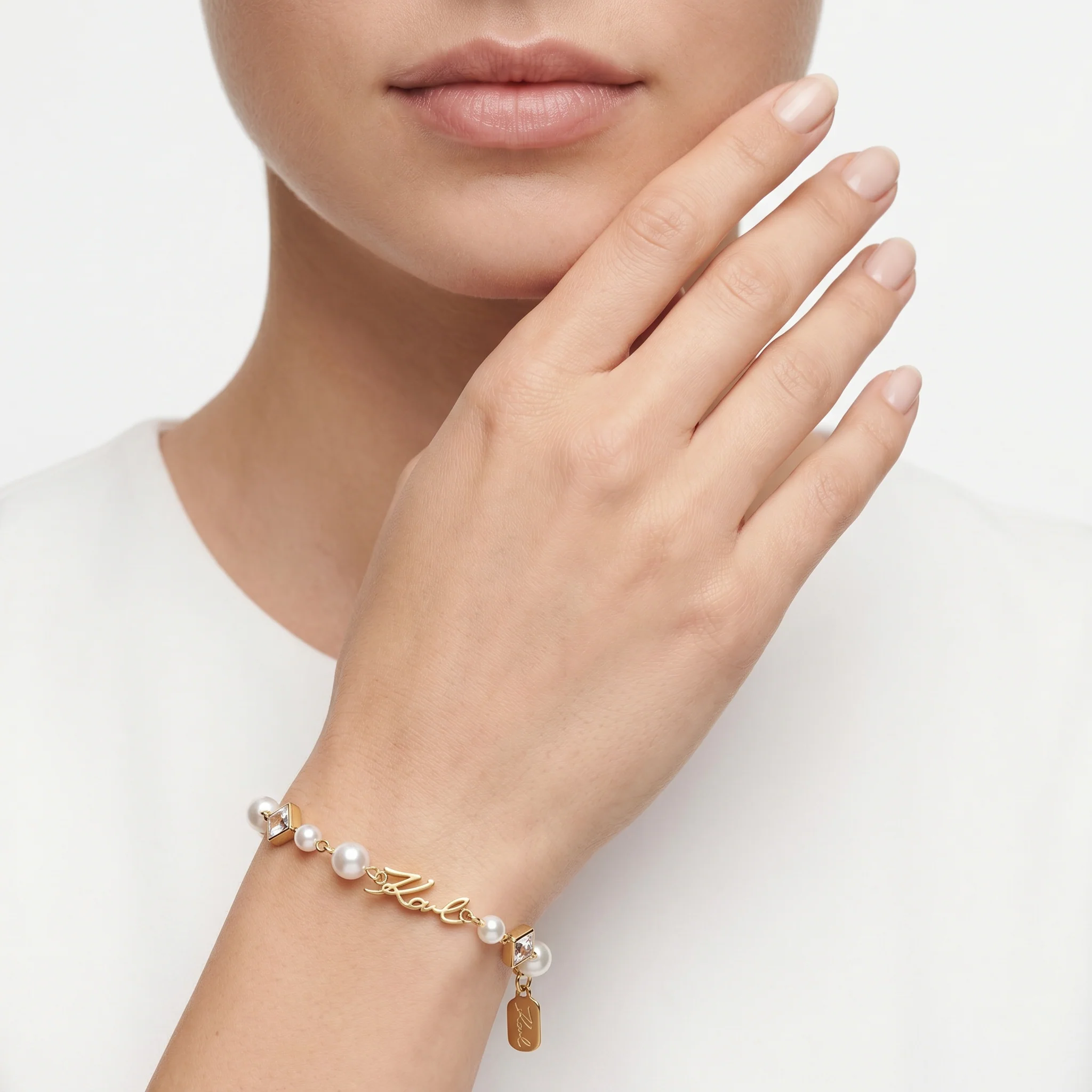 Women Pearl Gold Bracelet